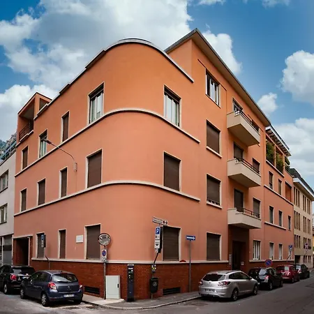 Pop House - Spacious Flat Next To Cathedral & דירה *